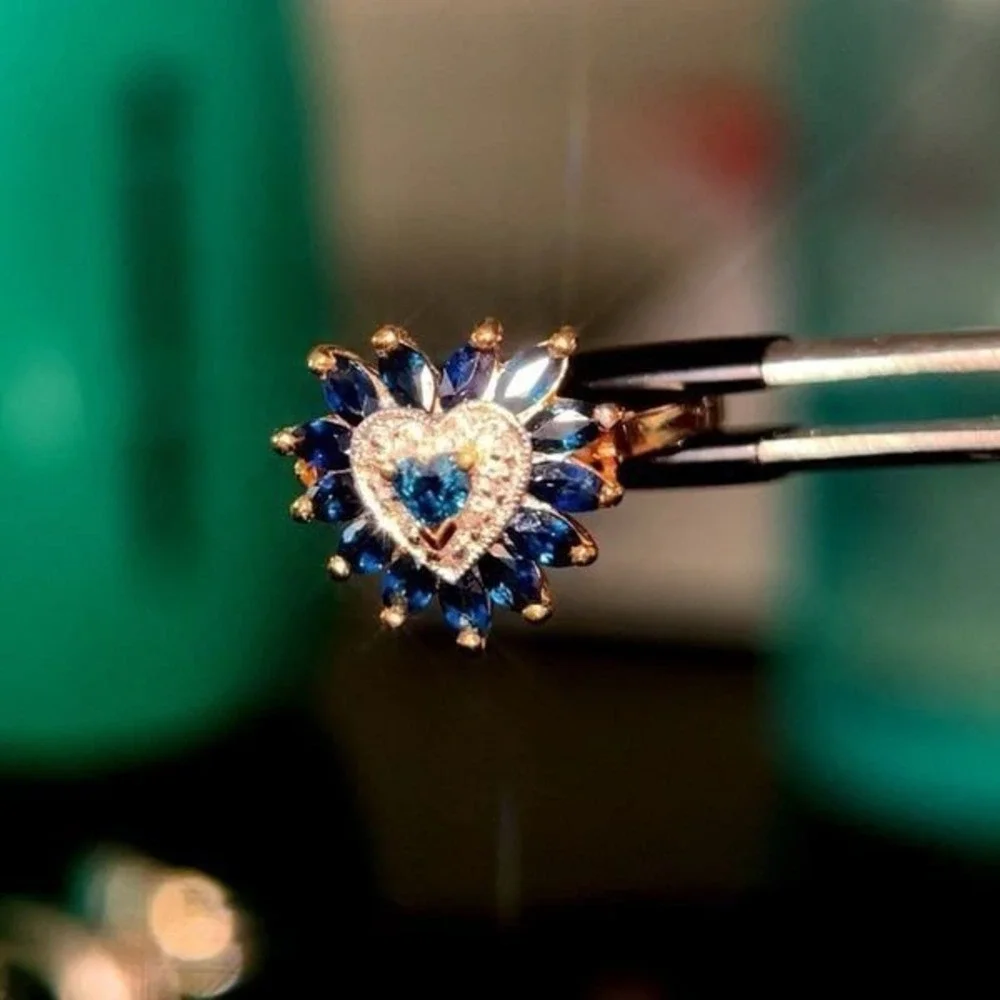 Gorgeous 14K‎ Gold Diamonds & Sapphires Heart Ring